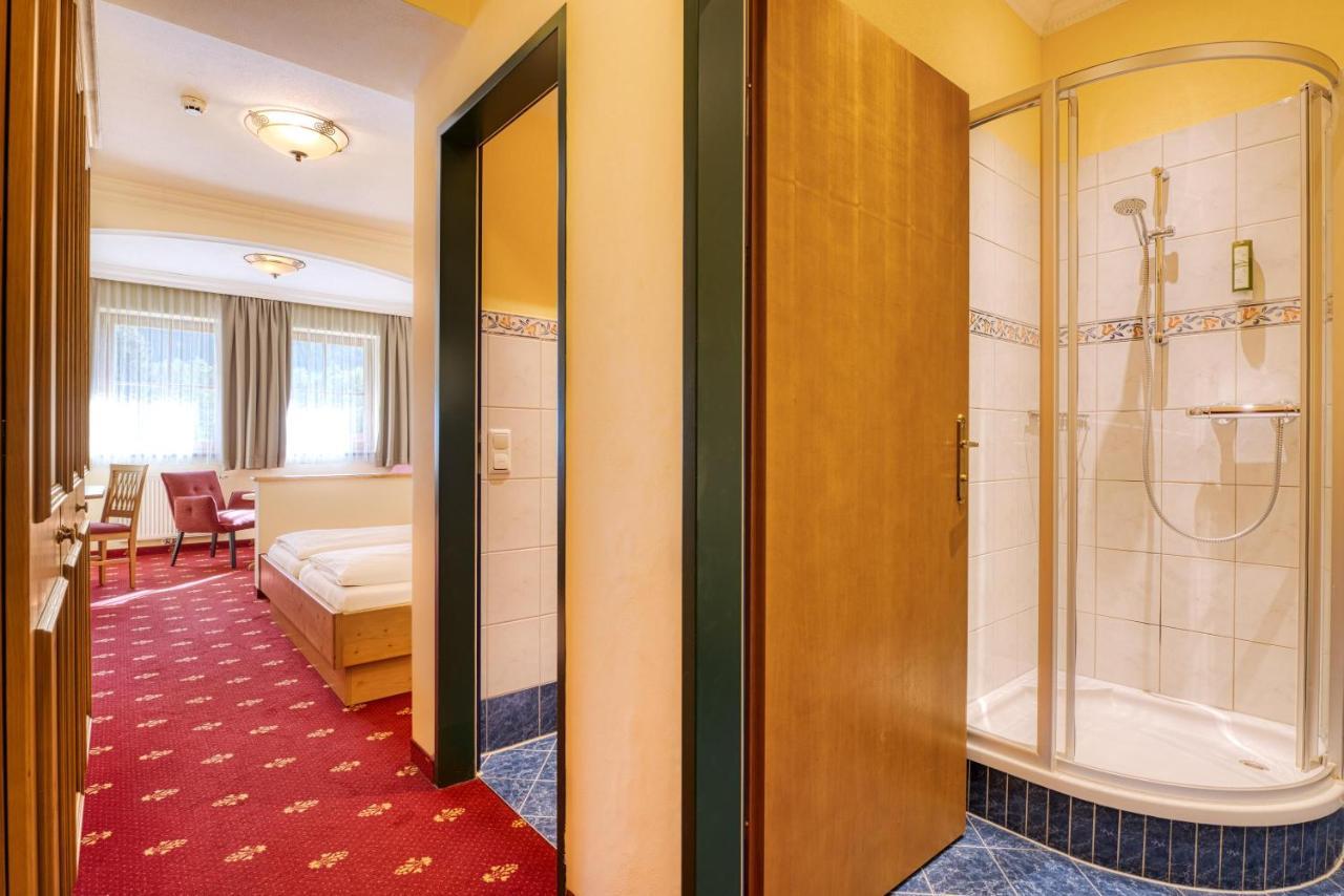 Hotel Kristall Гросарл Екстериор снимка